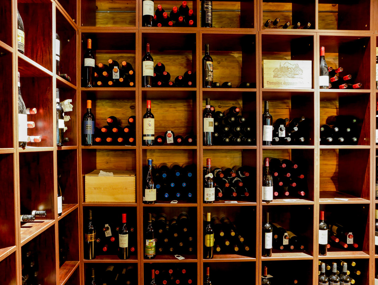 Island Lake Lodge Wine tastings